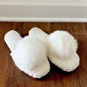 NWT Ariana Bohling Alpaca Slippers